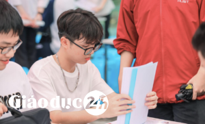 Thí sinh tham gia thi đánh giá tư duy do Đại học Bách khoa Hà Nội tổ chức